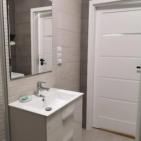 Nowoczesny Na Promenadach Wroclawskich 公寓